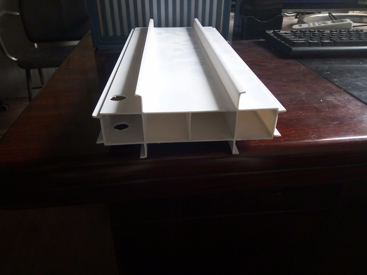 鞍山立面拉缝板 (1)150MM宽拉缝板